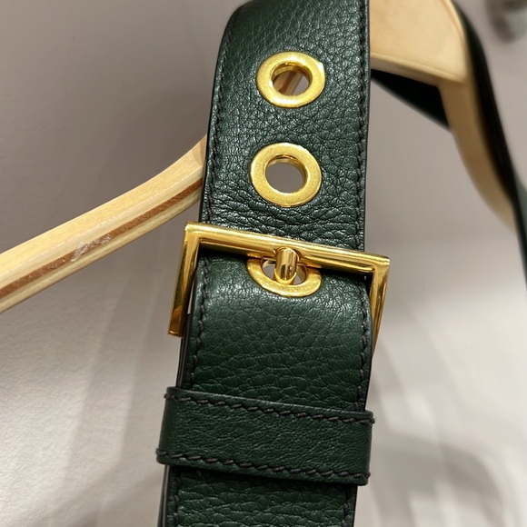 Prada green leather shoulder bag with adjustable strap & metal hardware - Picture 6 of 14